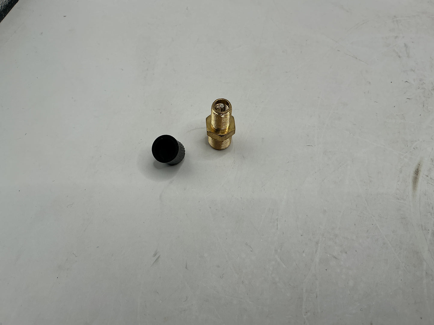 SHOCKER HITCH REPLACEMENT AIR TANK VALVE 1/8" NPT