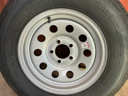 SILVER/GRAY  MOD  205/75 R15 8 ply15x5"  5on4.5 with Rainier Tire