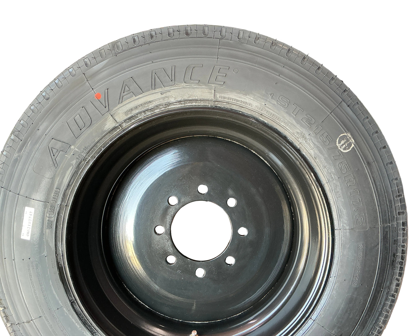 SUPER SINGLE with ADVANCE 215/75 R17.5 16 PLY
