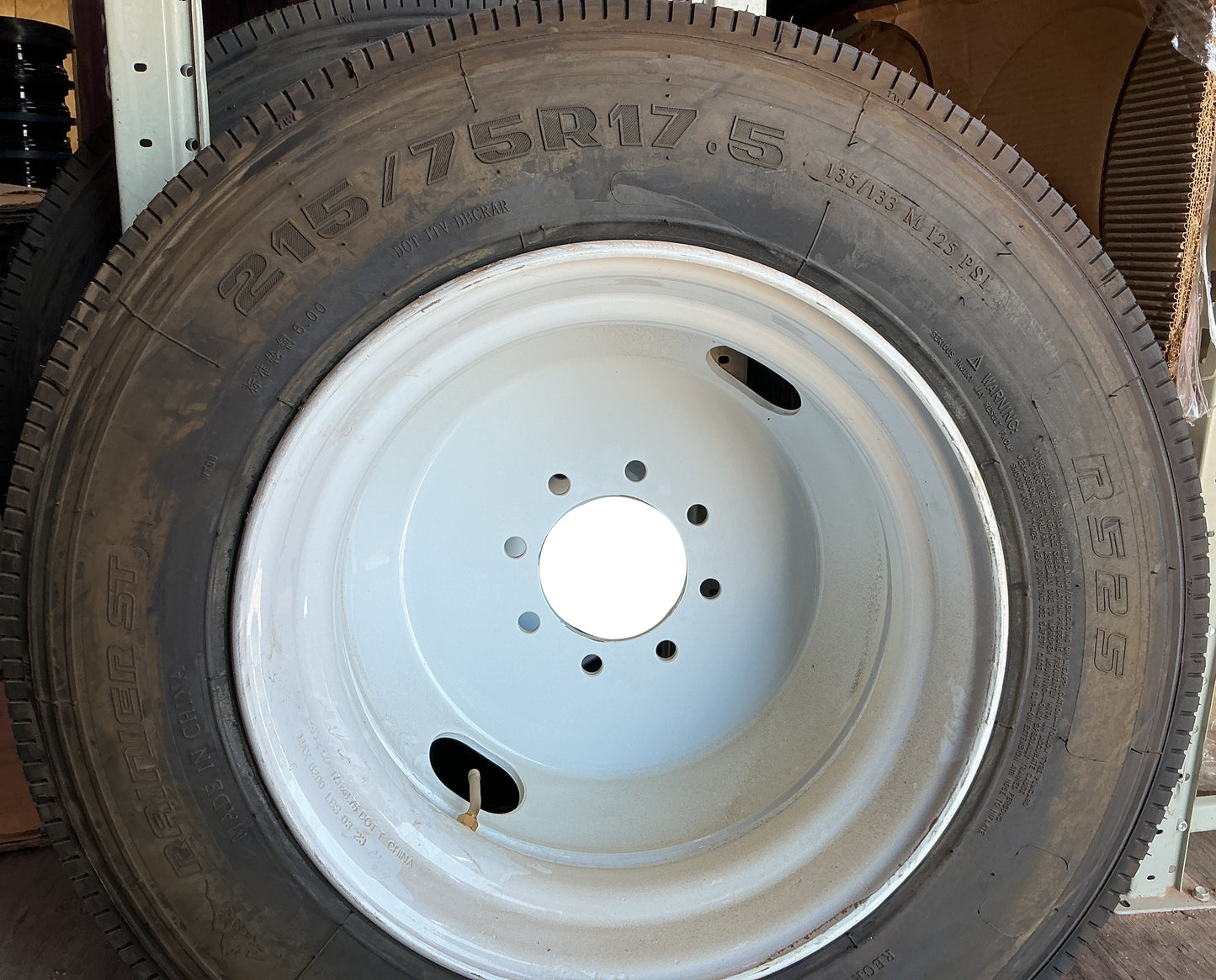 WHITE DUAL HD  215/75 R17.5 18 PLY W/RANIER TIRE